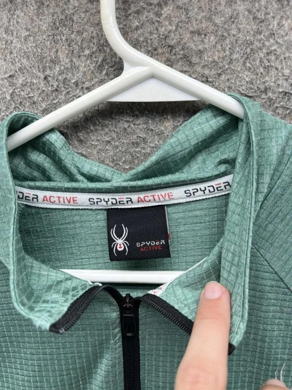 Spyder Active Pullover Mens Medium Green 1/4 Zip Long Sleeve Performance Top